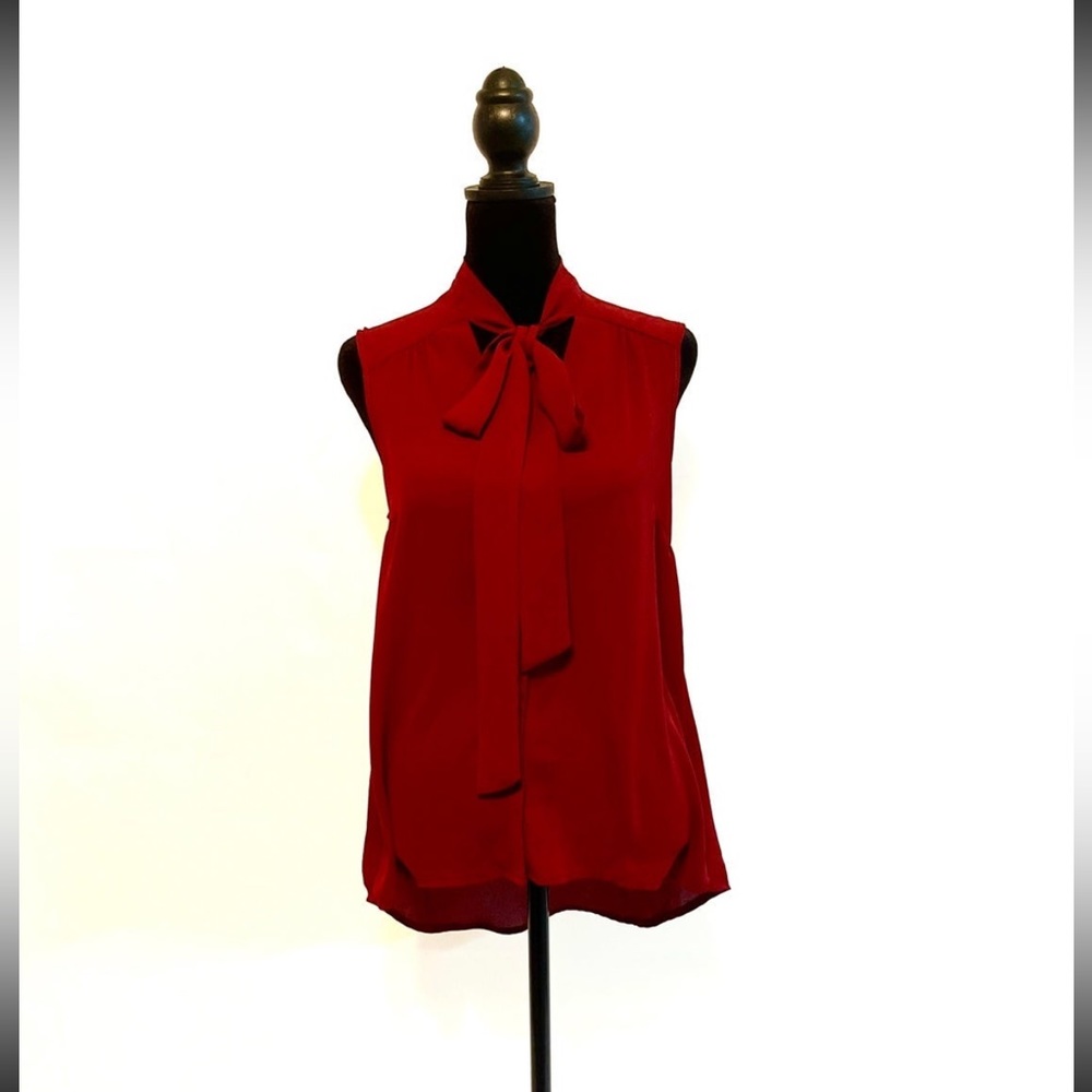 Christmas Bow Button up top